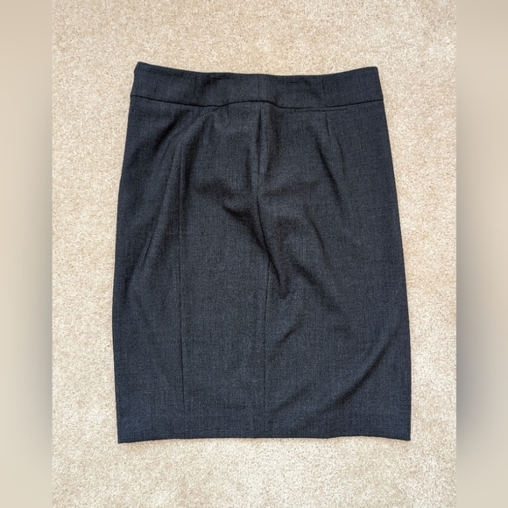 ✨ NWT ✨ Calvin Klein Gray Pencil Skirt